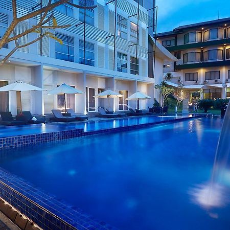 Grand Kecubung Hotel Пангкалан Бун Екстериор снимка